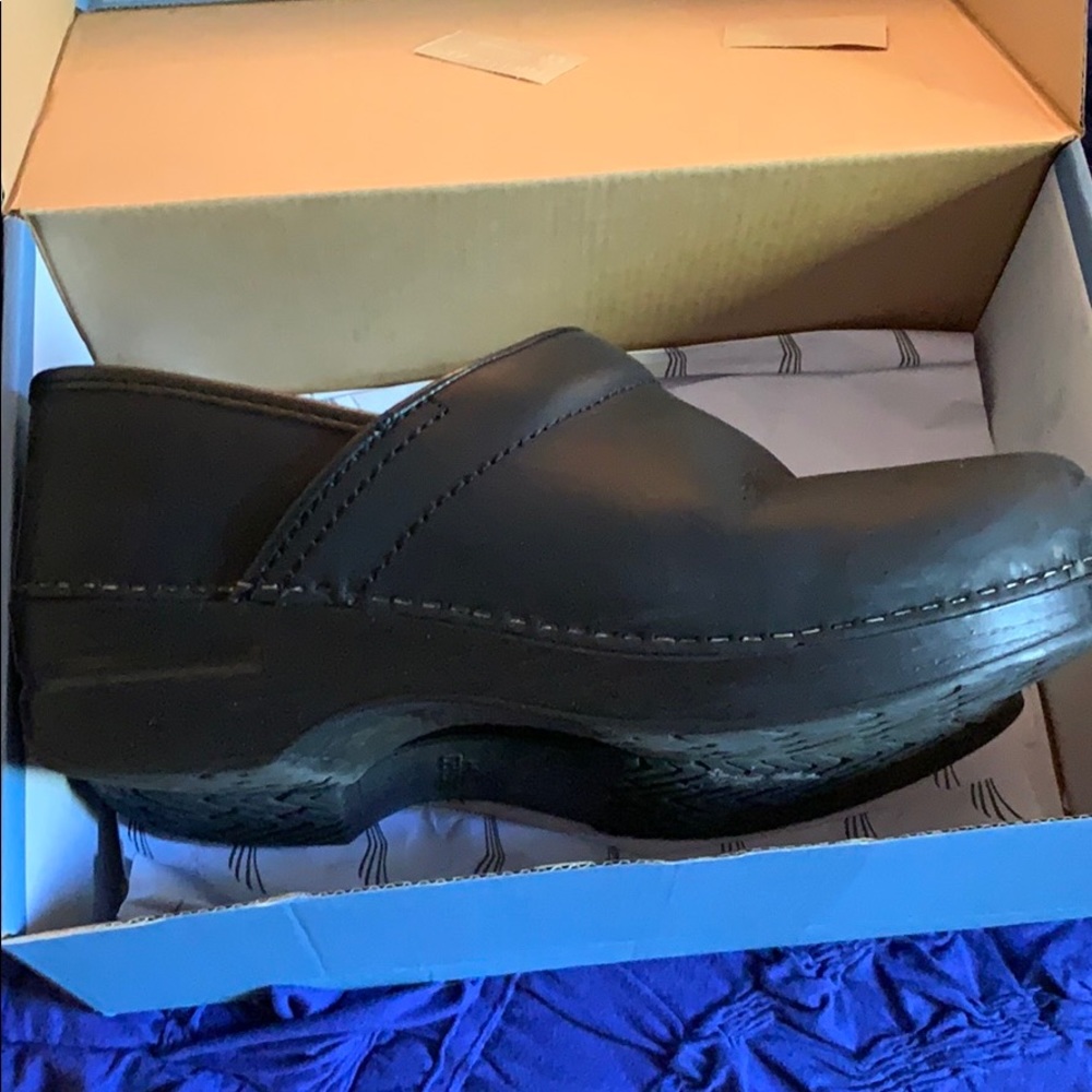 Dansko Clogs - Picture 3 of 7